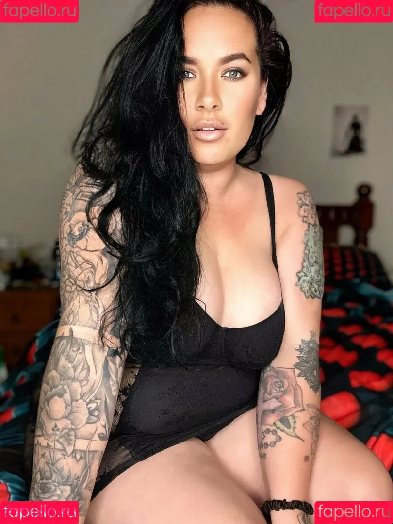 inkedivy_x / justyouraveragemum_x Onlyfans Photo Gallery 
