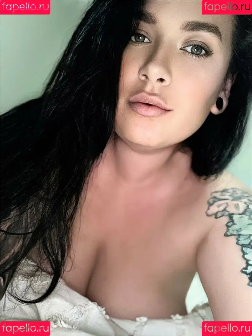 inkedivy_x / justyouraveragemum_x Onlyfans Photo Gallery 