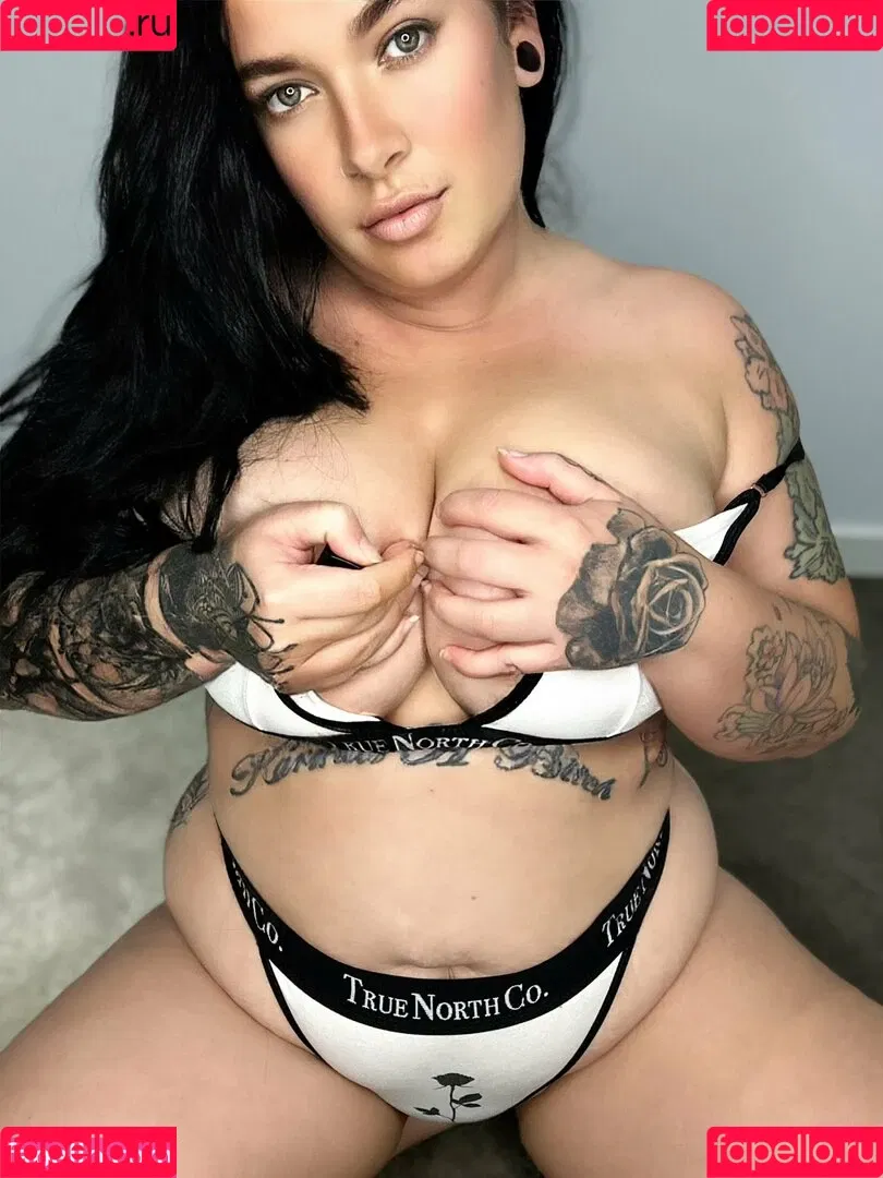 inkedivy_x / justyouraveragemum_x Onlyfans Photo Gallery 