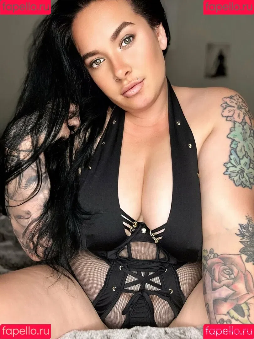 inkedivy_x / justyouraveragemum_x Onlyfans Photo Gallery 