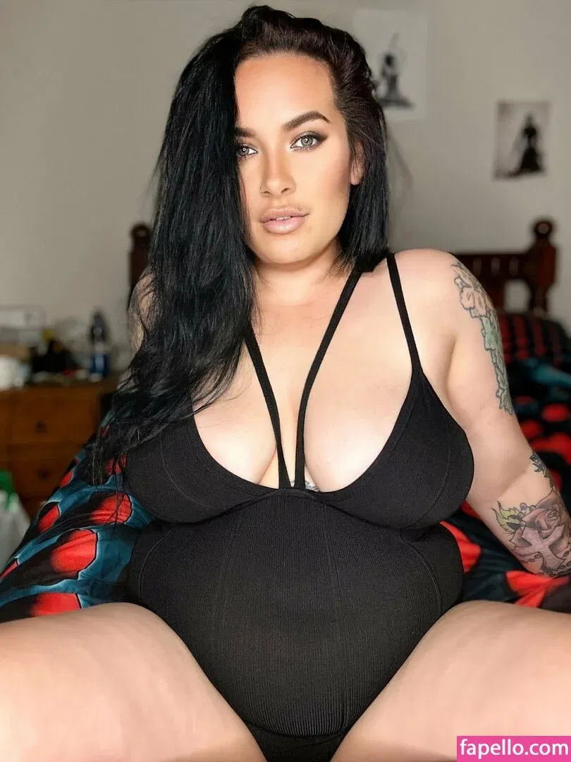 inkedivy_x / justyouraveragemum_x Onlyfans Photo Gallery 