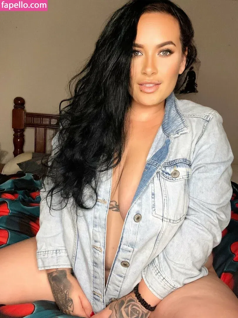 inkedivy_x / justyouraveragemum_x Onlyfans Photo Gallery 