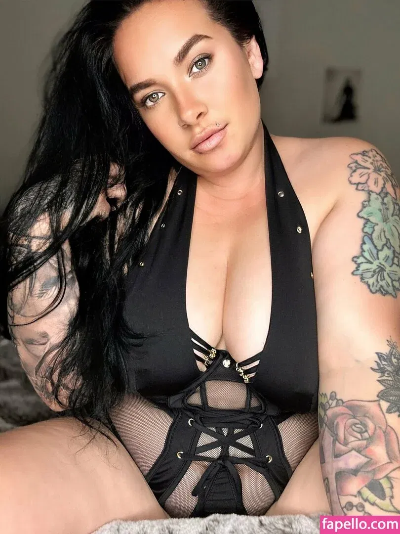 inkedivy_x / justyouraveragemum_x Onlyfans Photo Gallery 