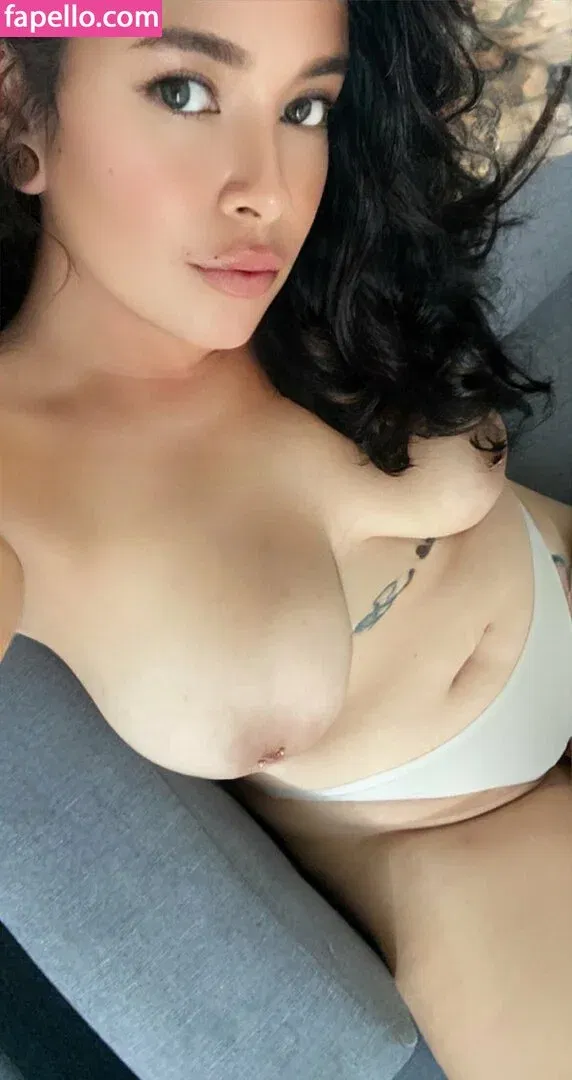 inkedivy_x / justyouraveragemum_x Onlyfans Photo Gallery 