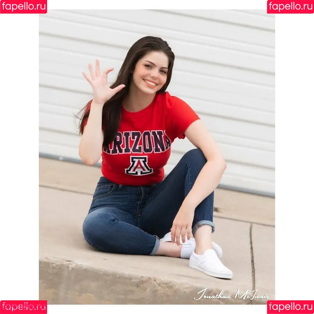 madelyn.whitehead / madelynwhitehead / u298282987 Onlyfans Photo Gallery 