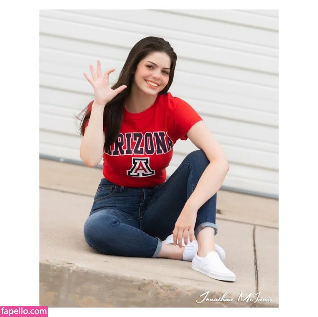 madelyn.whitehead / madelynwhitehead / u298282987 Onlyfans Photo Gallery 