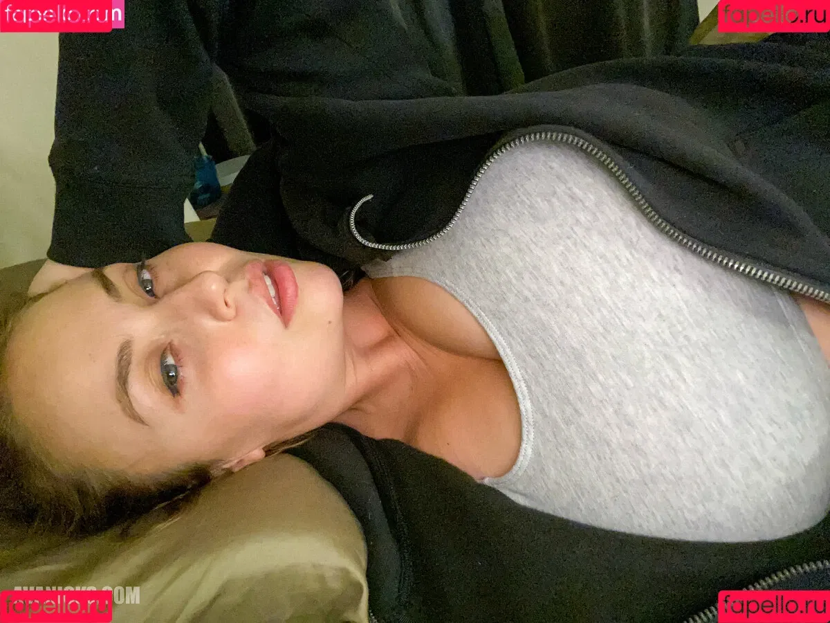 AvaDawn / AvaNicks / avanickspix Onlyfans Photo Gallery 