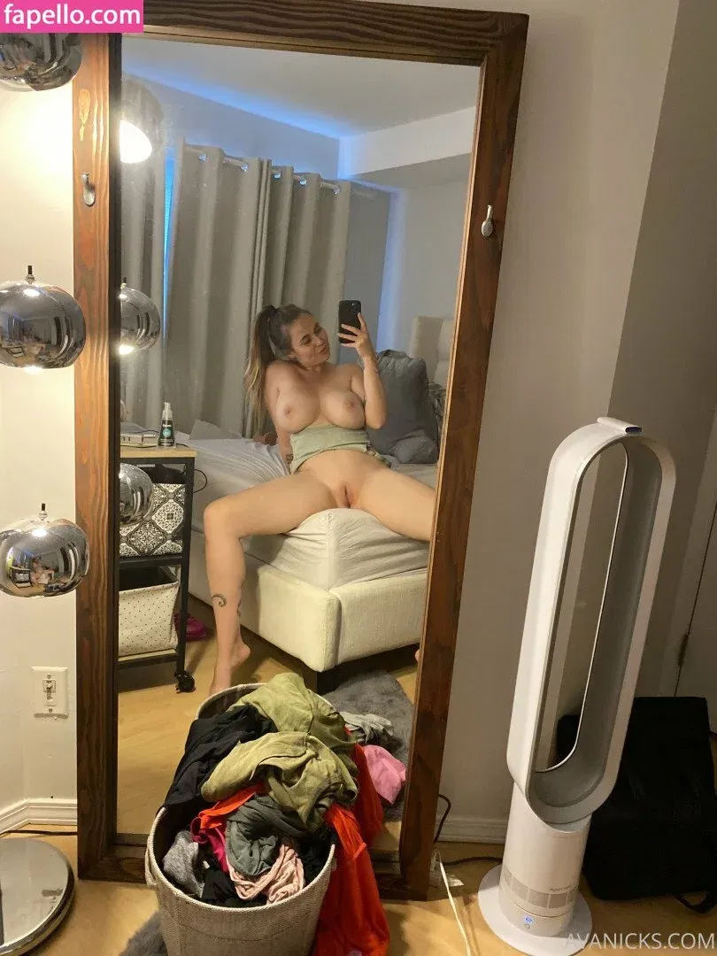 AvaDawn / AvaNicks / avanickspix Onlyfans Photo Gallery 