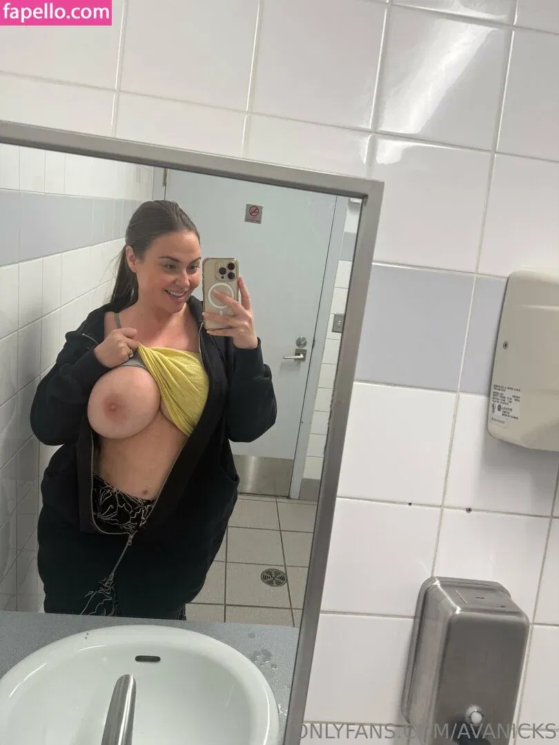 AvaDawn / AvaNicks / avanickspix Onlyfans Photo Gallery 