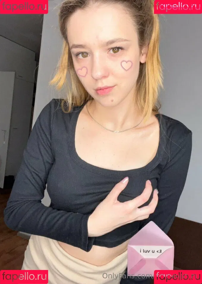 freeninastar / srchafreen Onlyfans Photo Gallery 