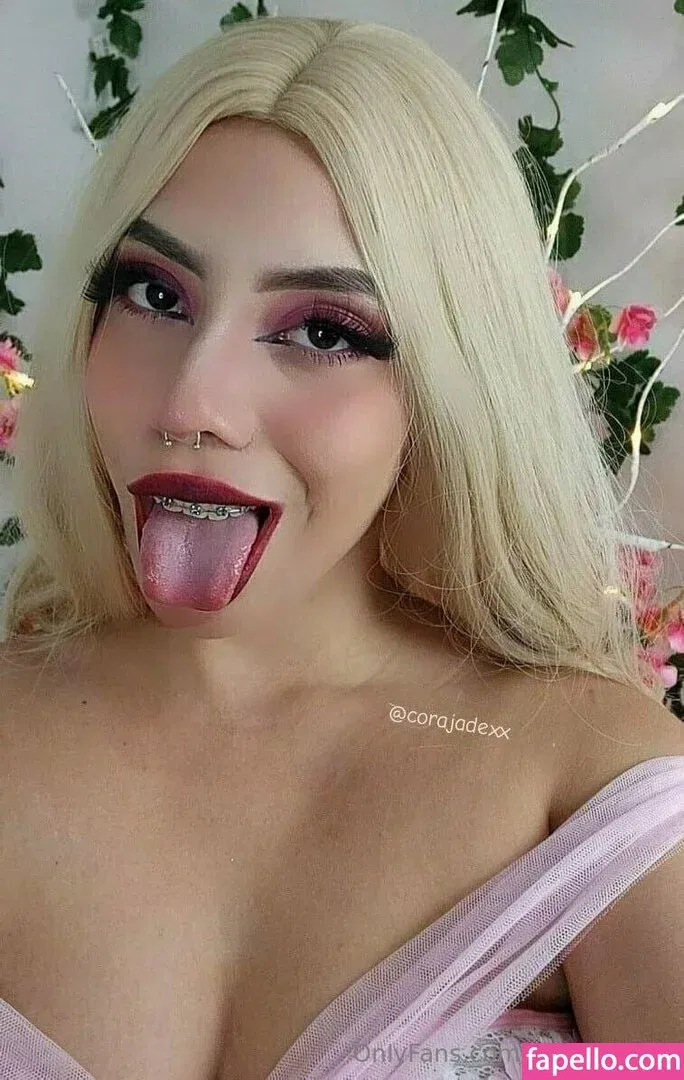 freeninastar / srchafreen Onlyfans Photo Gallery 