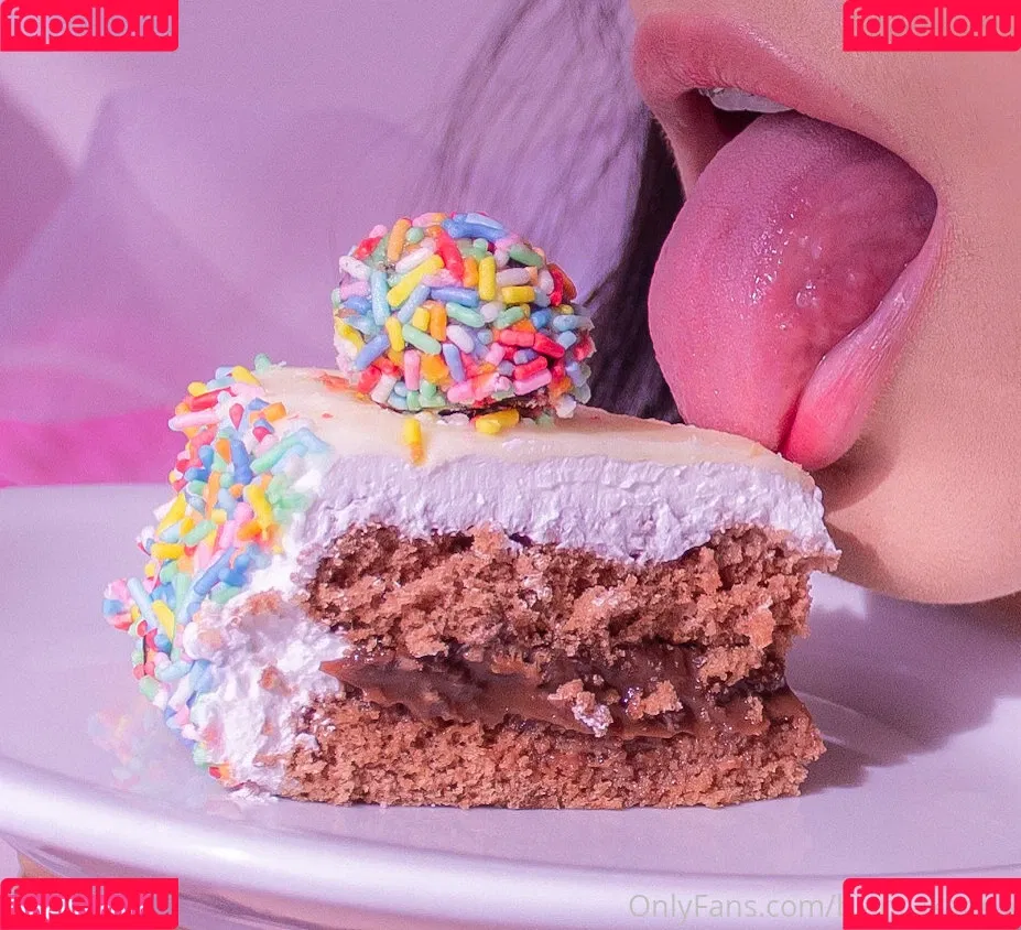 Bianca Karina / Biawhite / biancakariina / biancakarina Onlyfans Photo Gallery 