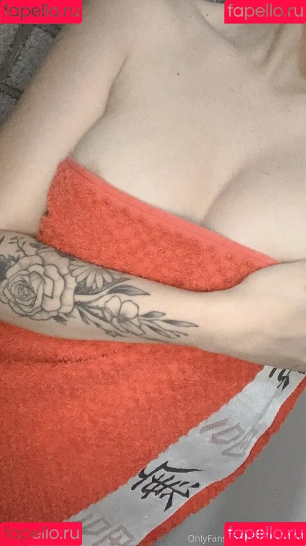 Bianca Karina / Biawhite / biancakariina / biancakarina Onlyfans Photo Gallery 