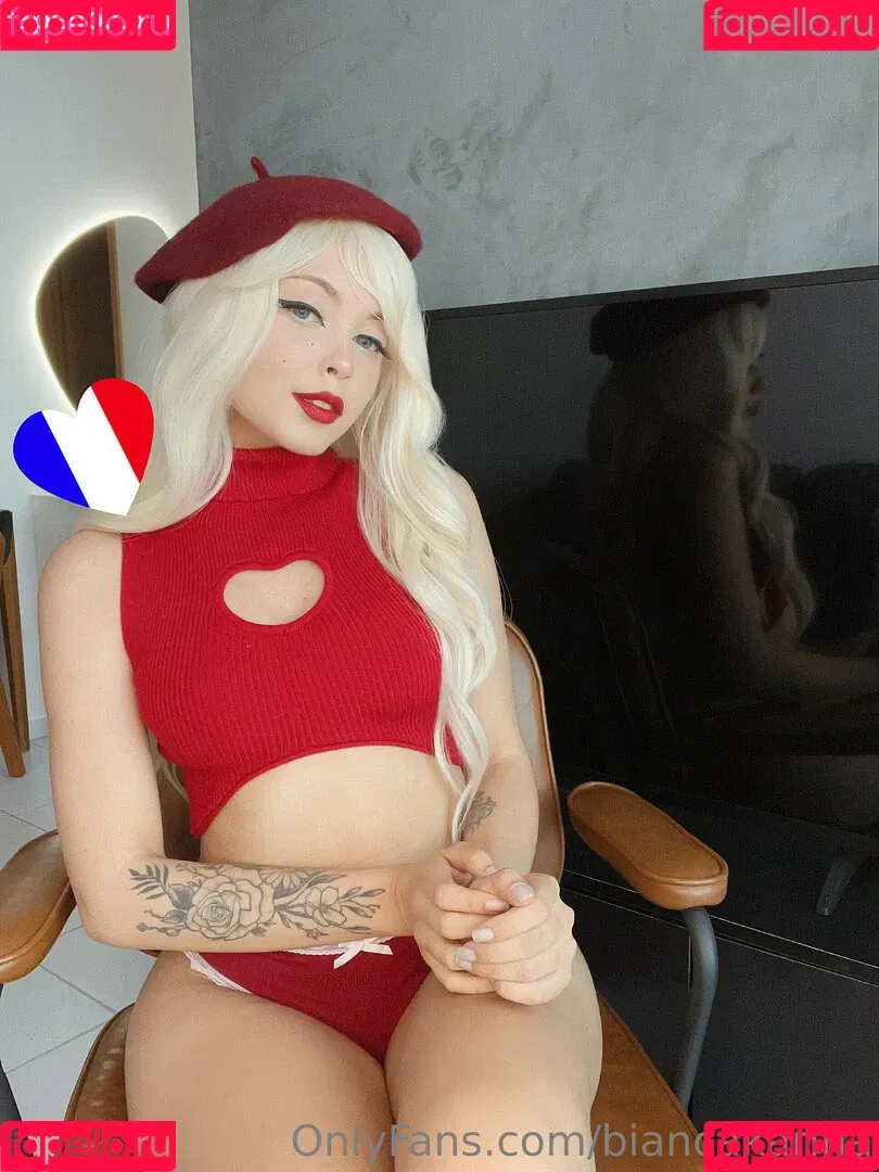 Bianca Karina / Biawhite / biancakariina / biancakarina Onlyfans Photo Gallery 