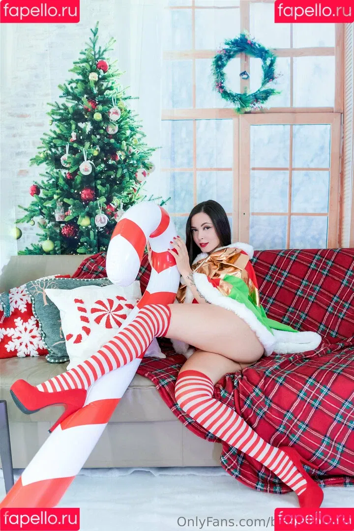 Bianca Karina / Biawhite / biancakariina / biancakarina Onlyfans Photo Gallery 