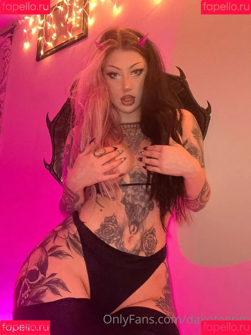 dakotagrim / ravengriim Onlyfans Photo Gallery 