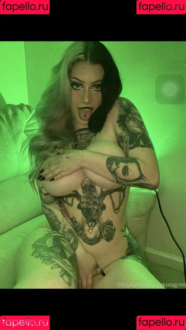 dakotagrim / ravengriim Onlyfans Photo Gallery 