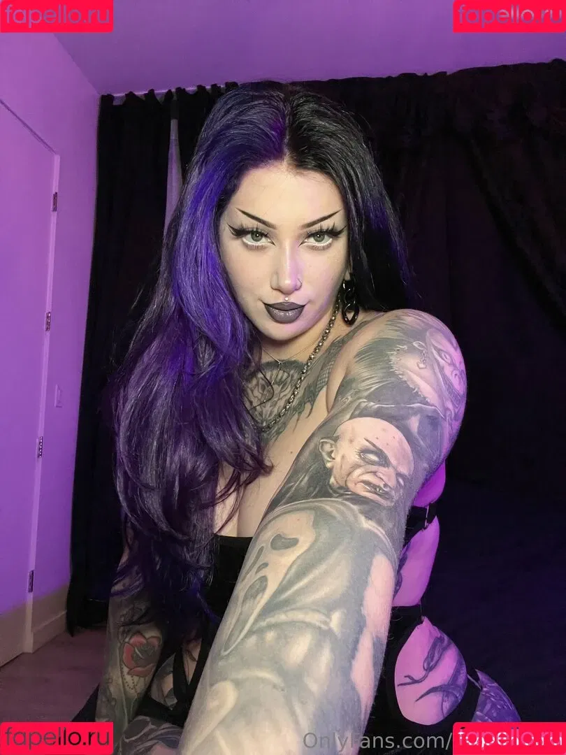 dakotagrim / ravengriim Onlyfans Photo Gallery 