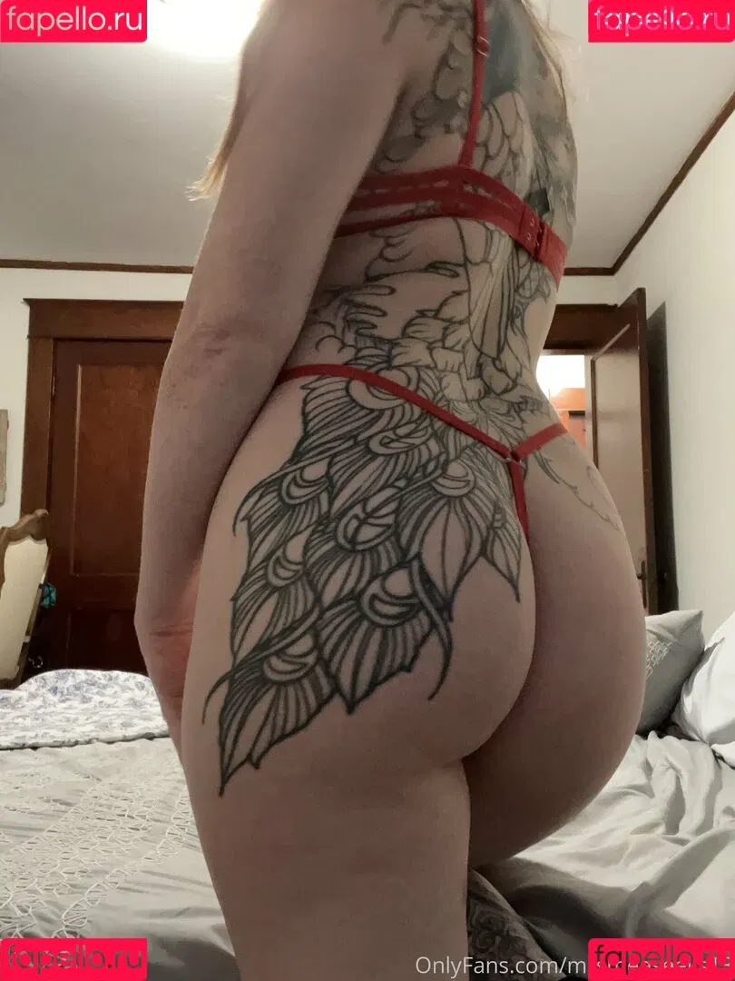 benasselin13 / mrsmeeseeks13 Onlyfans Photo Gallery 