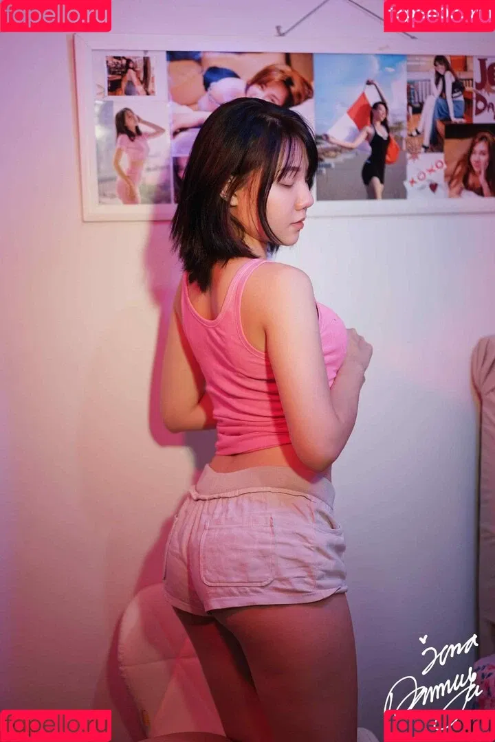 Jenadammaya / mysweetapplefree Onlyfans Photo Gallery 