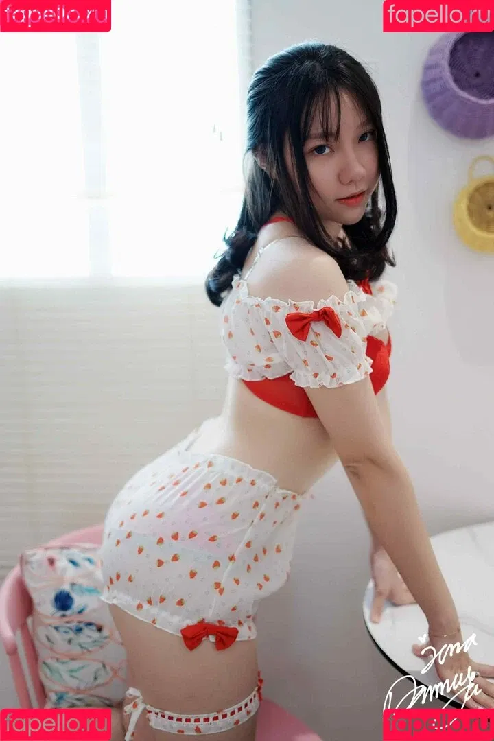 Jenadammaya / mysweetapplefree Onlyfans Photo Gallery 