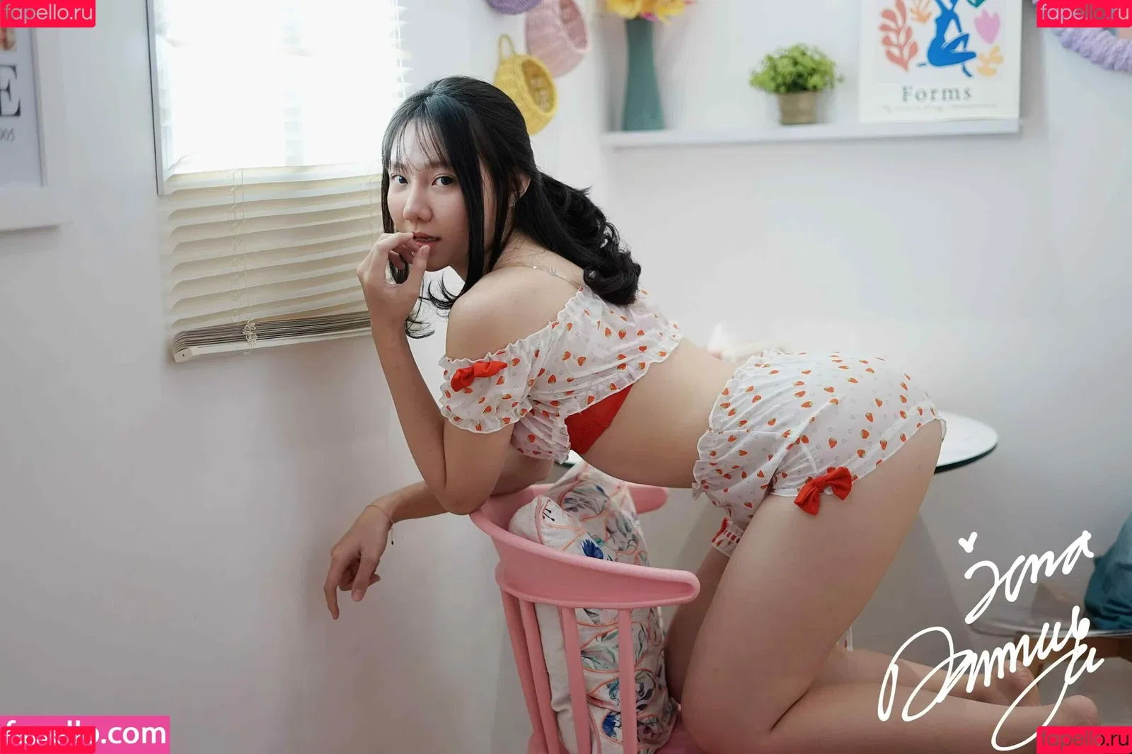 Jenadammaya / mysweetapplefree Onlyfans Photo Gallery 
