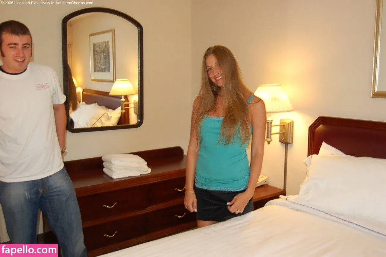 motogurl Onlyfans Photo Gallery 