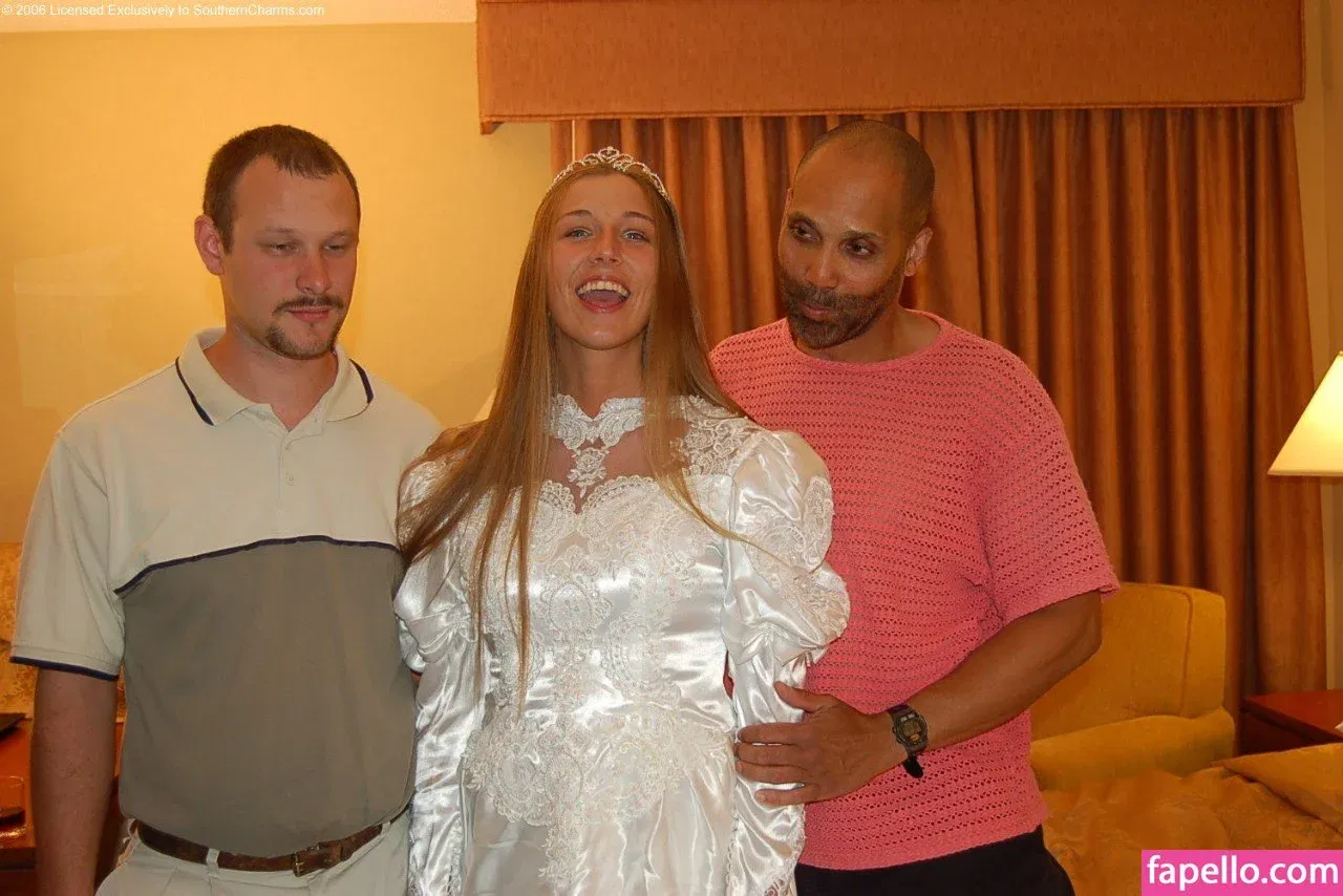 motogurl Onlyfans Photo Gallery 