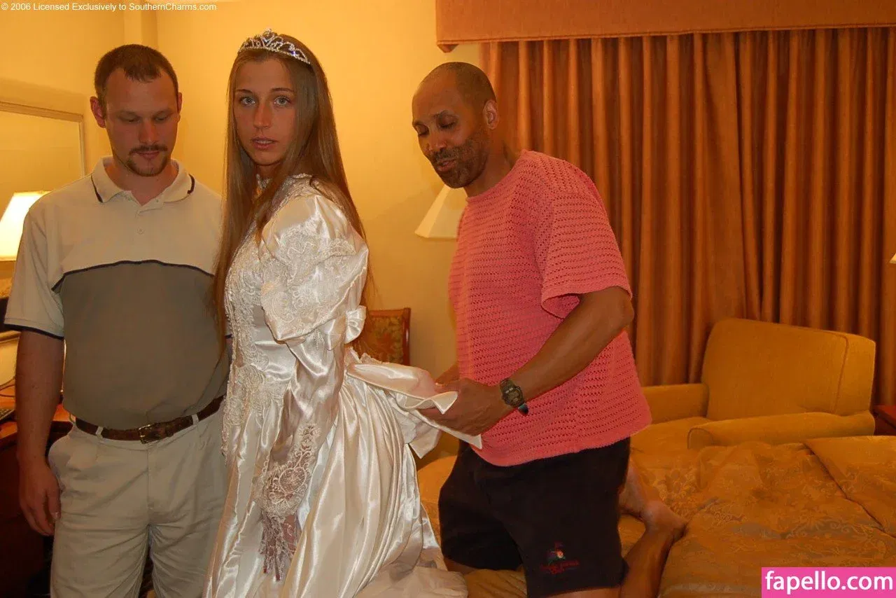 motogurl Onlyfans Photo Gallery 