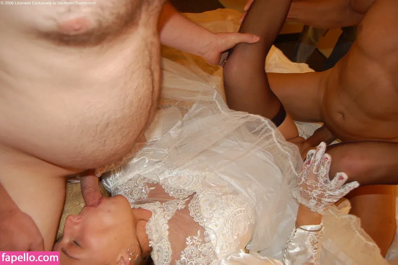 motogurl Onlyfans Photo Gallery 