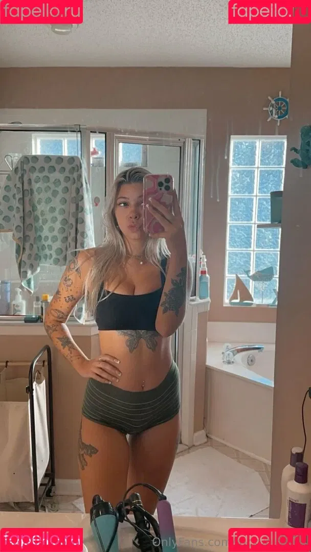 LuckyClover4 / chloe_gail_ Onlyfans Photo Gallery 