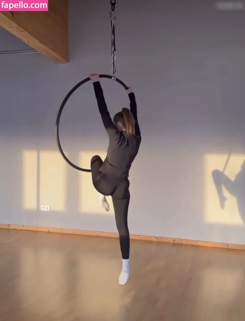 Laura Maria Rypa / lauramaria.rpa Onlyfans Photo Gallery 