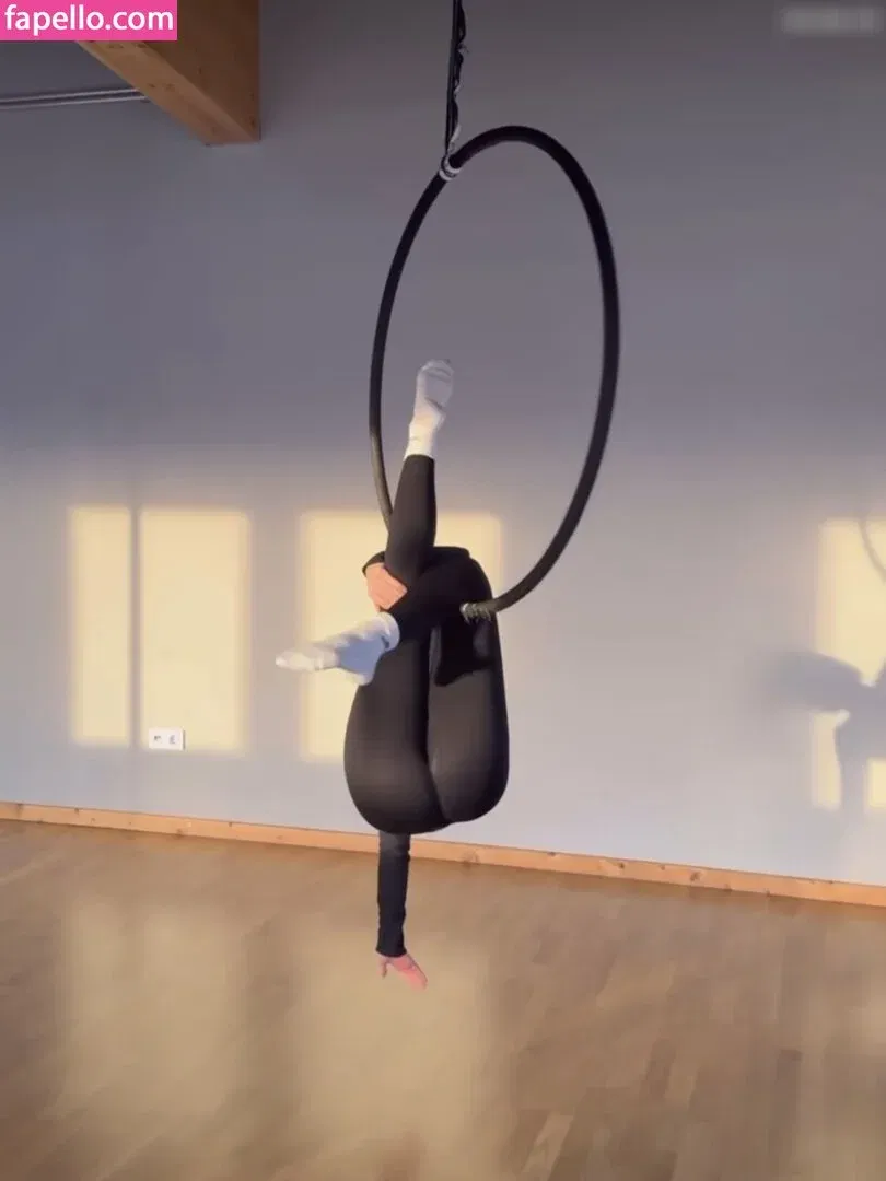 Laura Maria Rypa / lauramaria.rpa Onlyfans Photo Gallery 