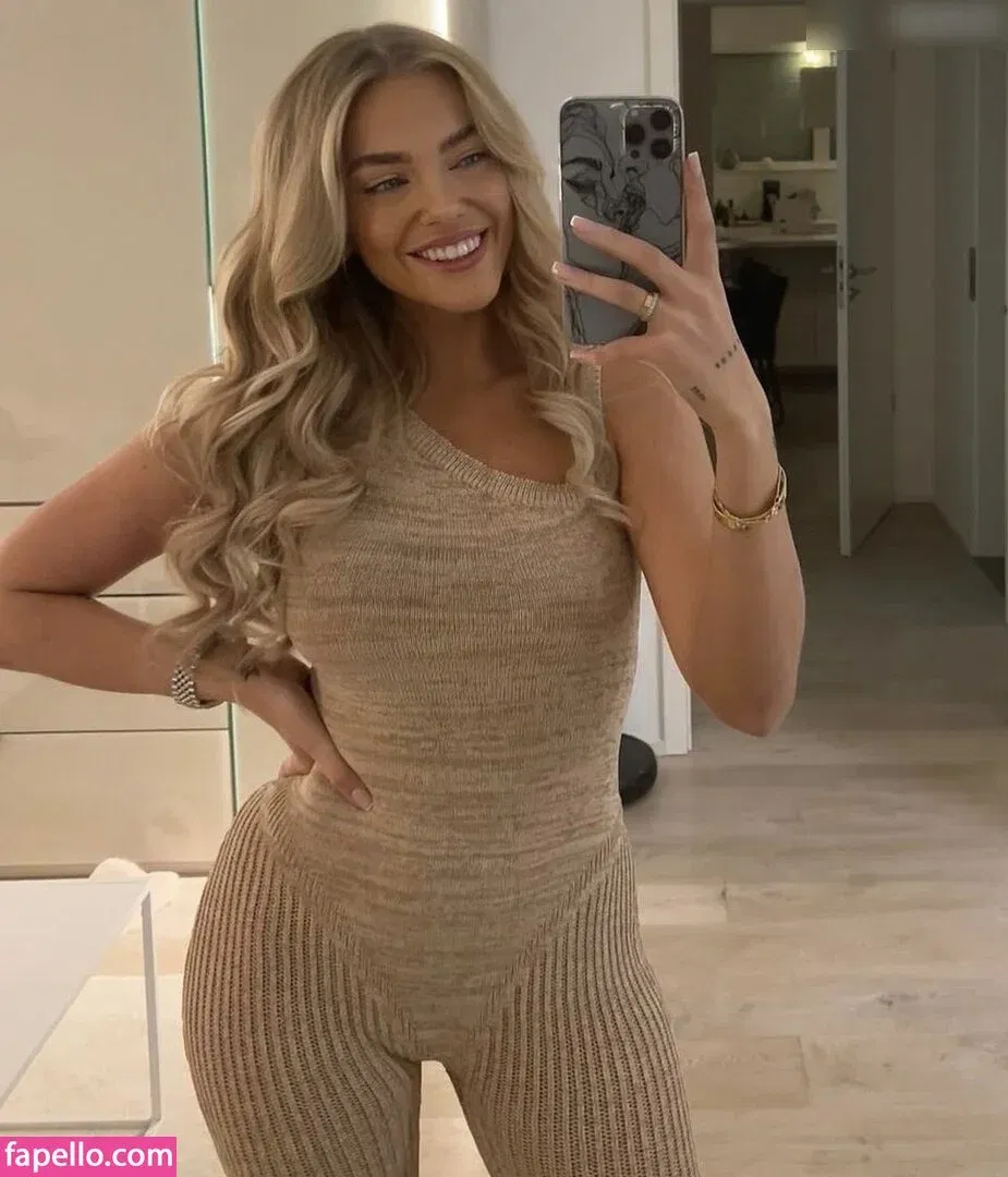 Laura Maria Rypa / lauramaria.rpa Onlyfans Photo Gallery 