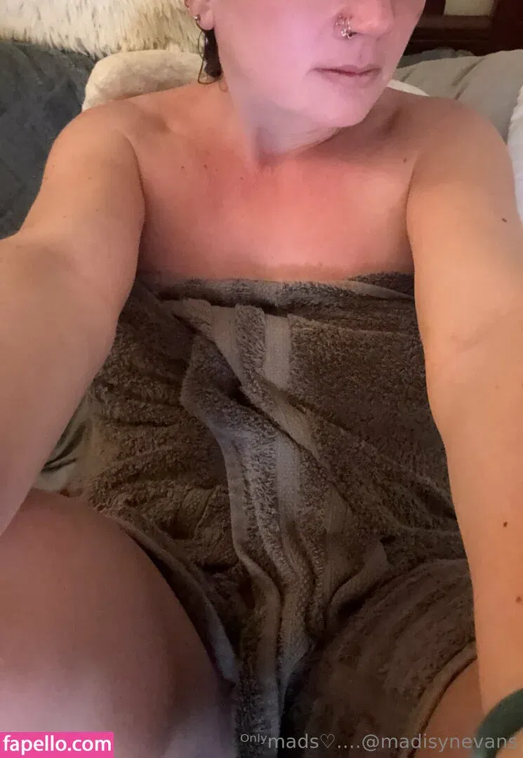 madisyn_evans_ / madisynevans Onlyfans Photo Gallery 