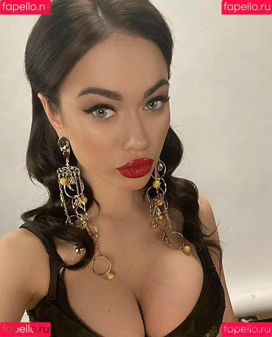 Yana Koshkina / yana_koshkina_official Onlyfans Photo Gallery 