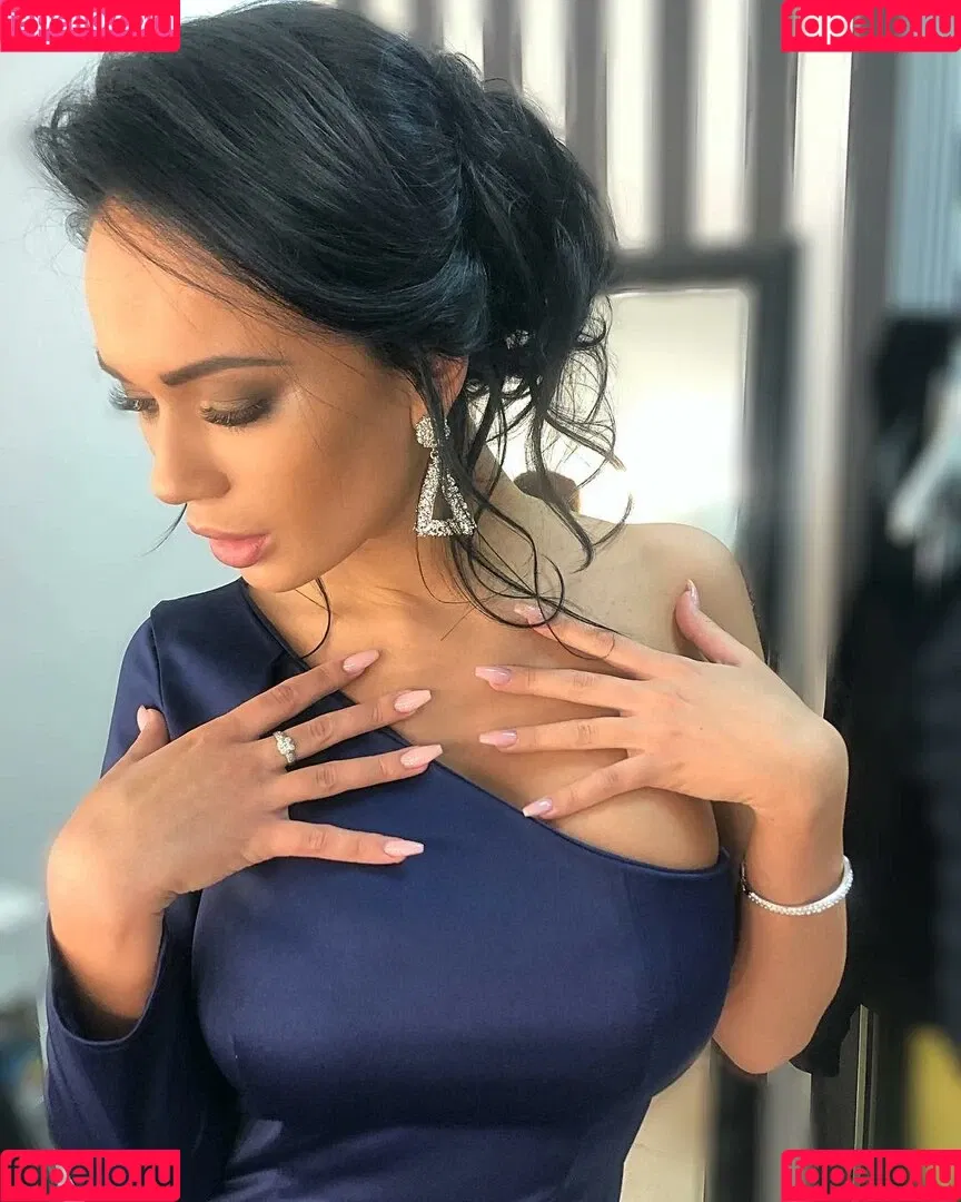 Yana Koshkina / yana_koshkina_official Onlyfans Photo Gallery 