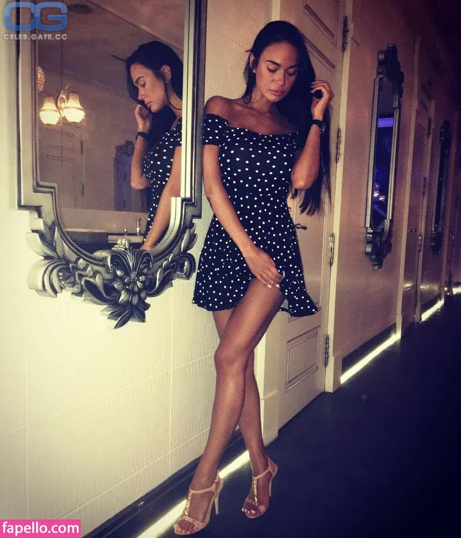 Yana Koshkina / yana_koshkina_official Onlyfans Photo Gallery 