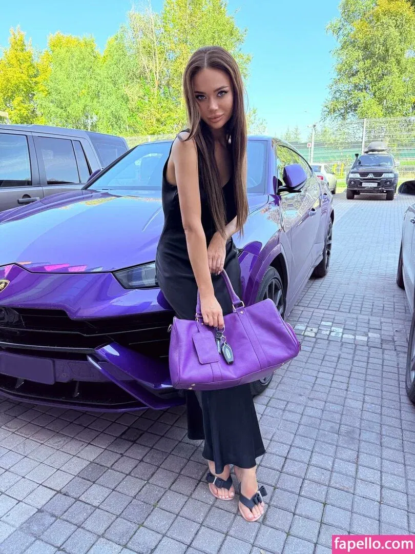 Yana Koshkina / yana_koshkina_official Onlyfans Photo Gallery 