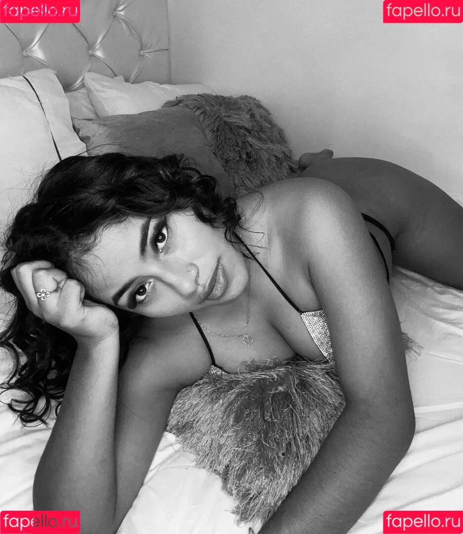 ErikaLondoño / KimRose69 / erikalond21 / erikavl Onlyfans Photo Gallery 