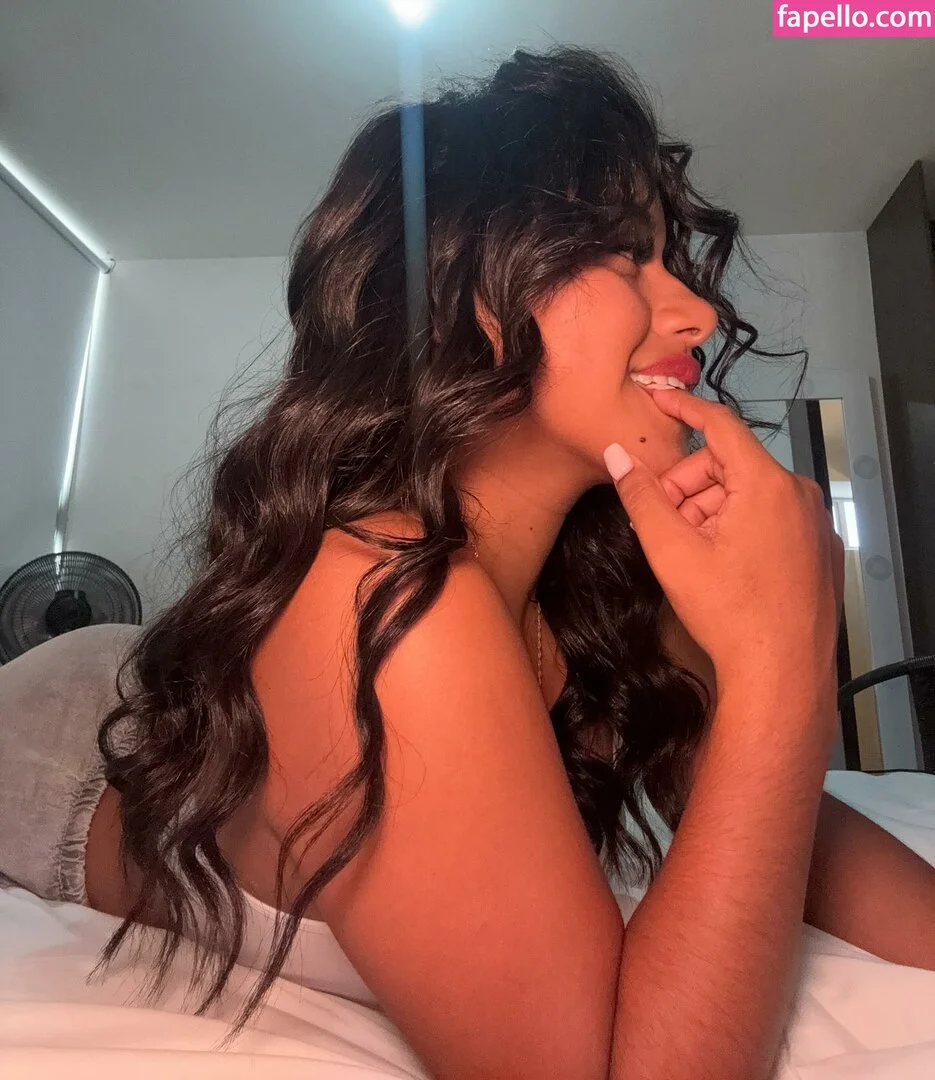 ErikaLondoño Nude Onlyfans Photo 6