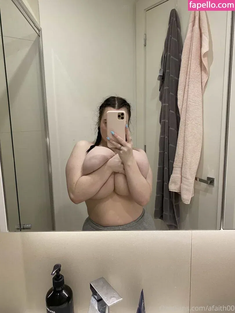 Ariana Faith / ari.goop / arifaith / https: Onlyfans Photo Gallery 