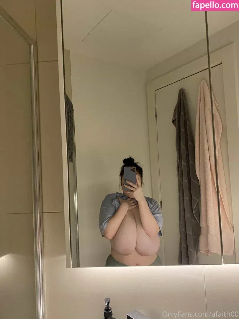 Ariana Faith / ari.goop / arifaith / https: Onlyfans Photo Gallery 