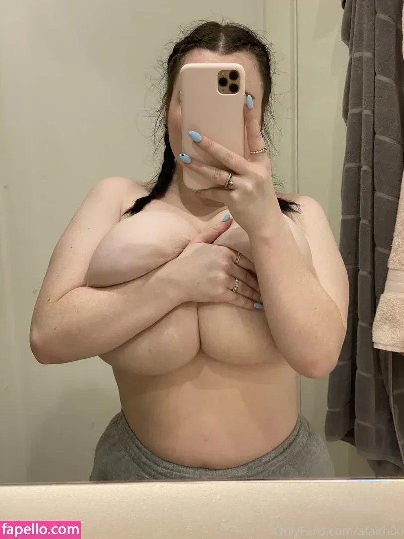 Ariana Faith / ari.goop / arifaith / https: Onlyfans Photo Gallery 