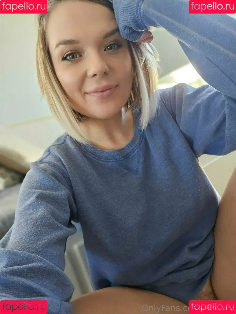 Caireen / caireen25 / caireenonline Onlyfans Photo Gallery 