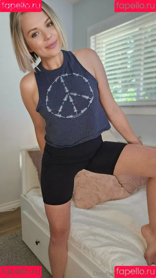 Caireen / caireen25 / caireenonline Onlyfans Photo Gallery 