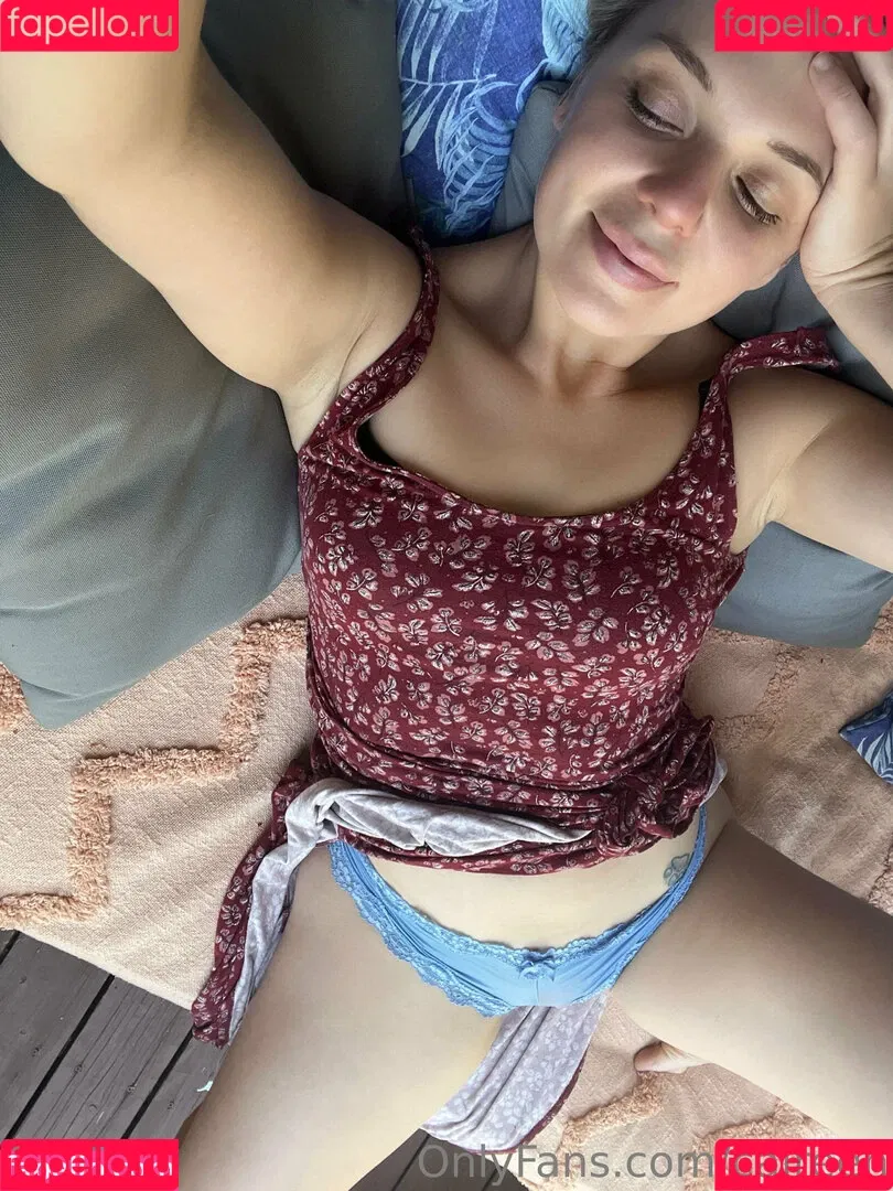 Caireen / caireen25 / caireenonline Onlyfans Photo Gallery 