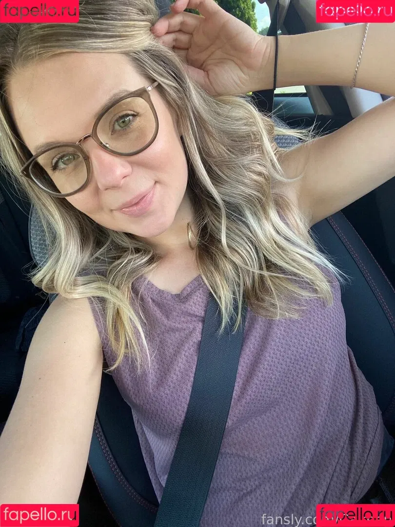 Caireen / caireen25 / caireenonline Onlyfans Photo Gallery 