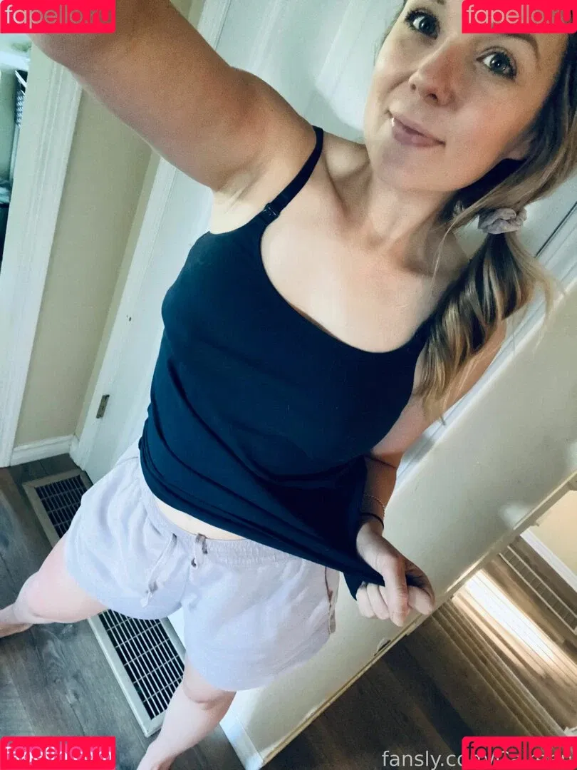 Caireen / caireen25 / caireenonline Onlyfans Photo Gallery 