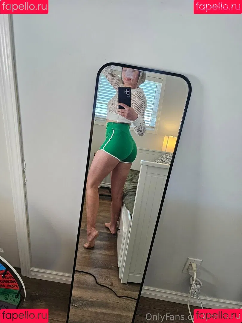 Caireen / caireen25 / caireenonline Onlyfans Photo Gallery 